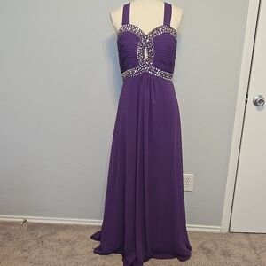 Purple Maxi Gown with Sequin Embellishments and Sweetheart Neckline for Prom
